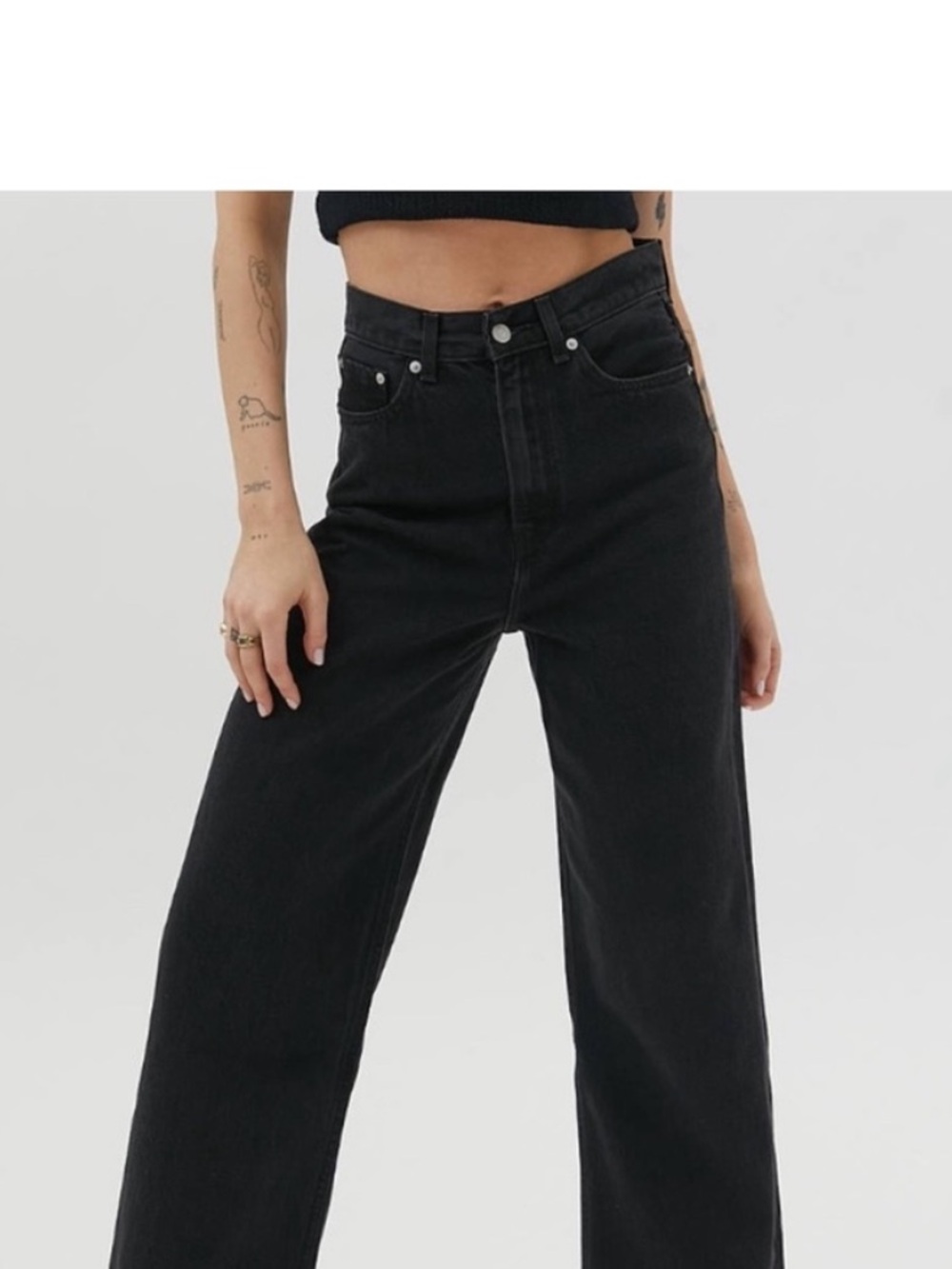 Levi’s High Loose Raw Frayed cropped hem Wide Leg High Waist Jeans Black 25